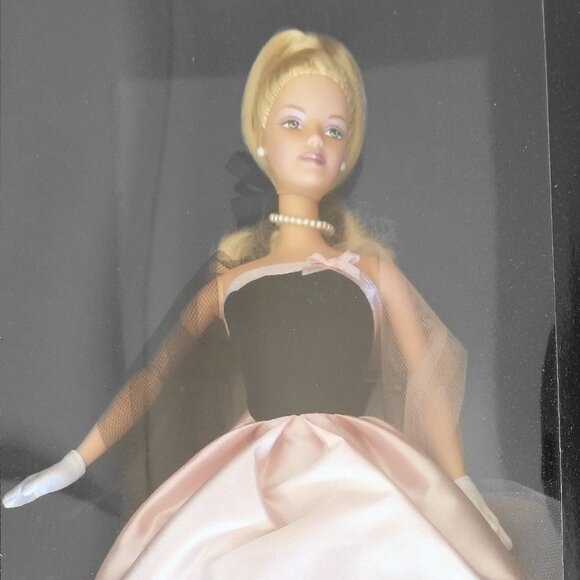 Avon Exclusive Timeless Silhouette Barbie Doll - Picture 1 of 4